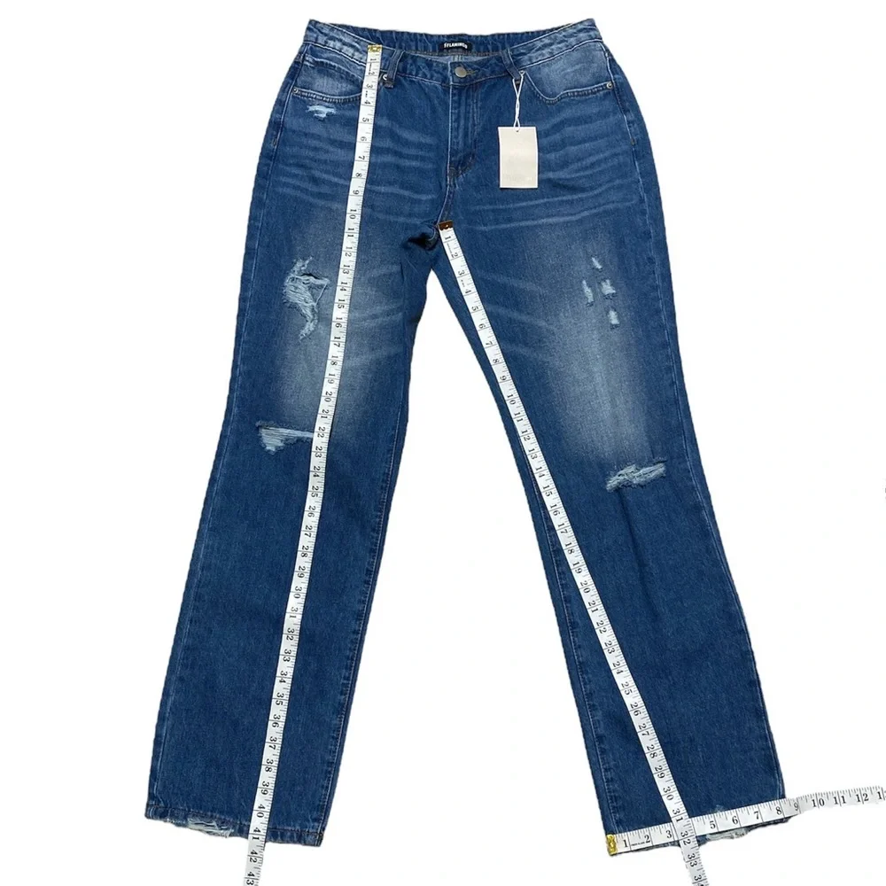 Flamingo Straight Leg Jeans Women’s L Medium Wash Casual Distressed Denim New